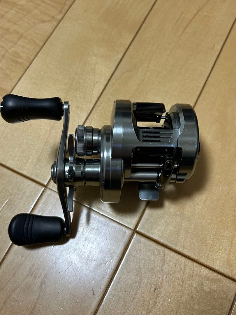 シマノ　20カルカッタコンクエストDC 100HG