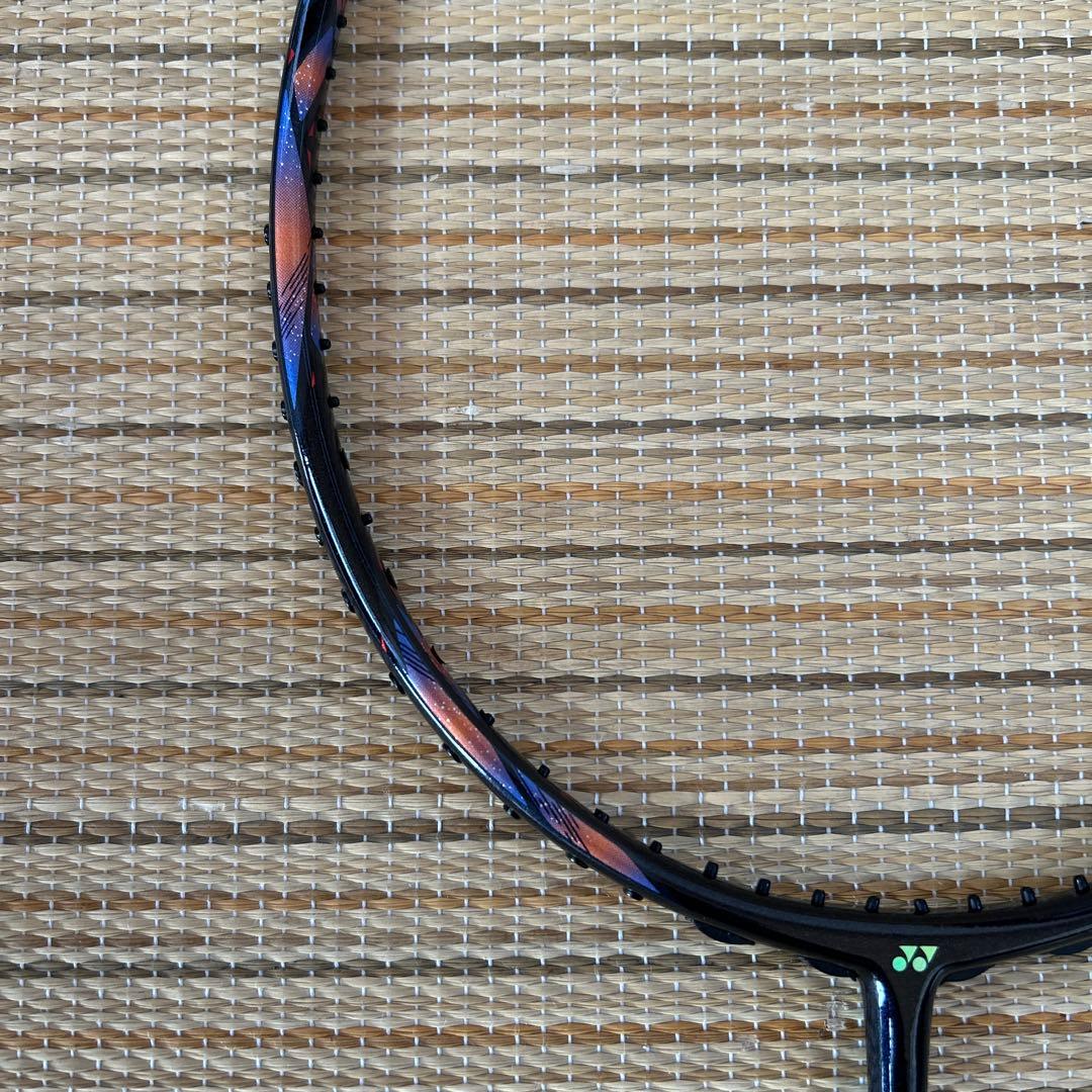 ASTROX 77 バドミントンラケット