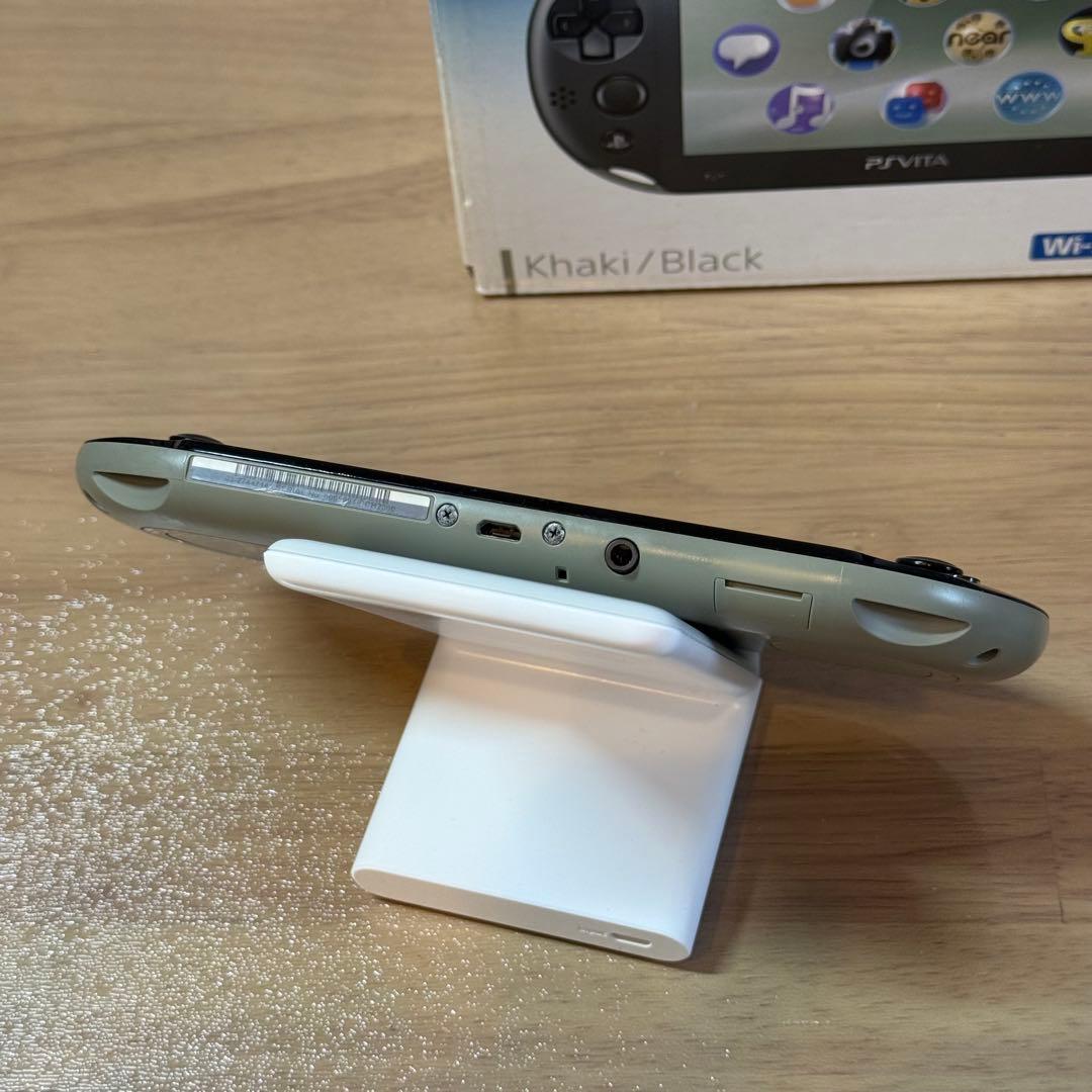 7-101 PSVITA PCH-2000 カーキ/ブラック 箱付き