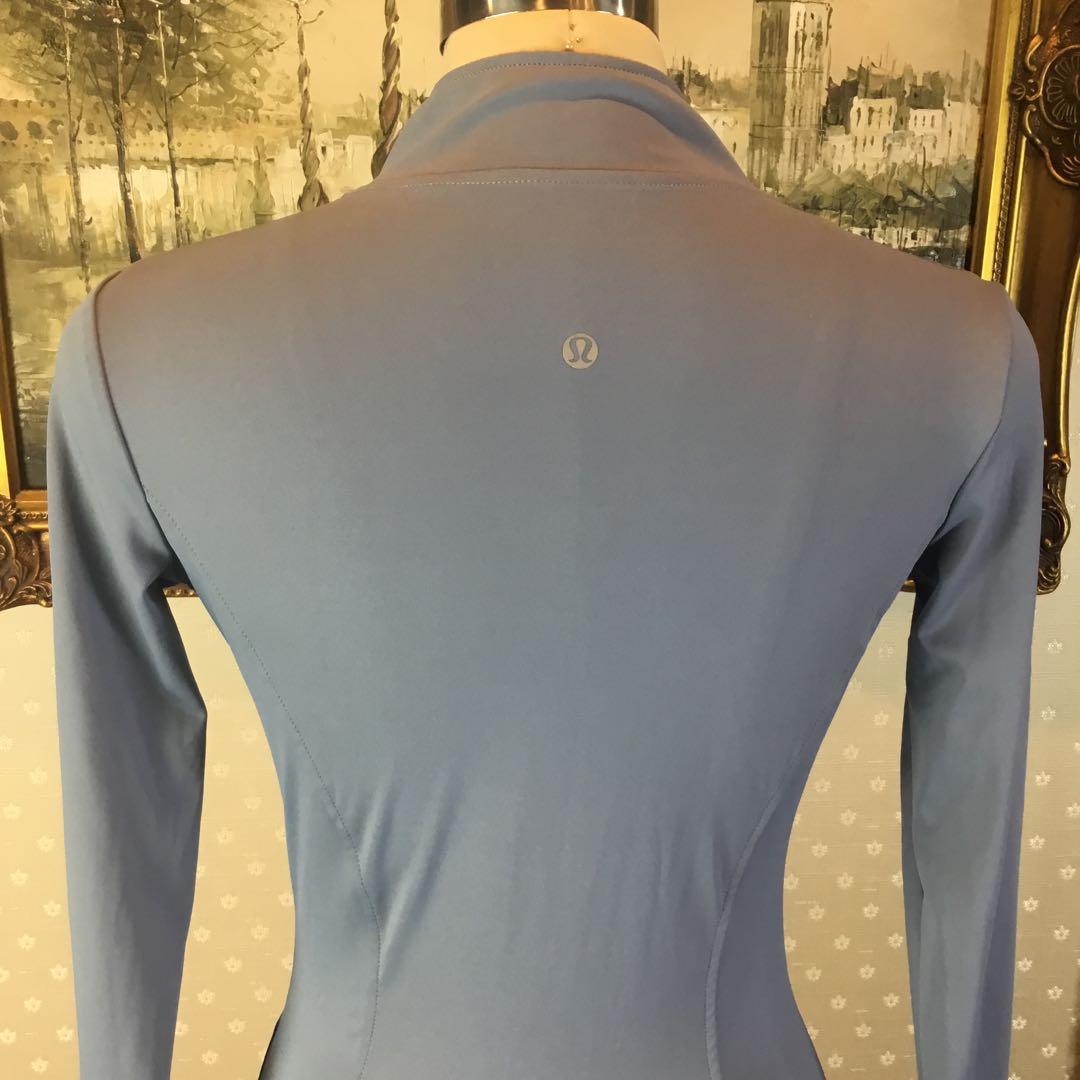 LULULEMON☆ サイズ M スモークブルー レディース ジャケット