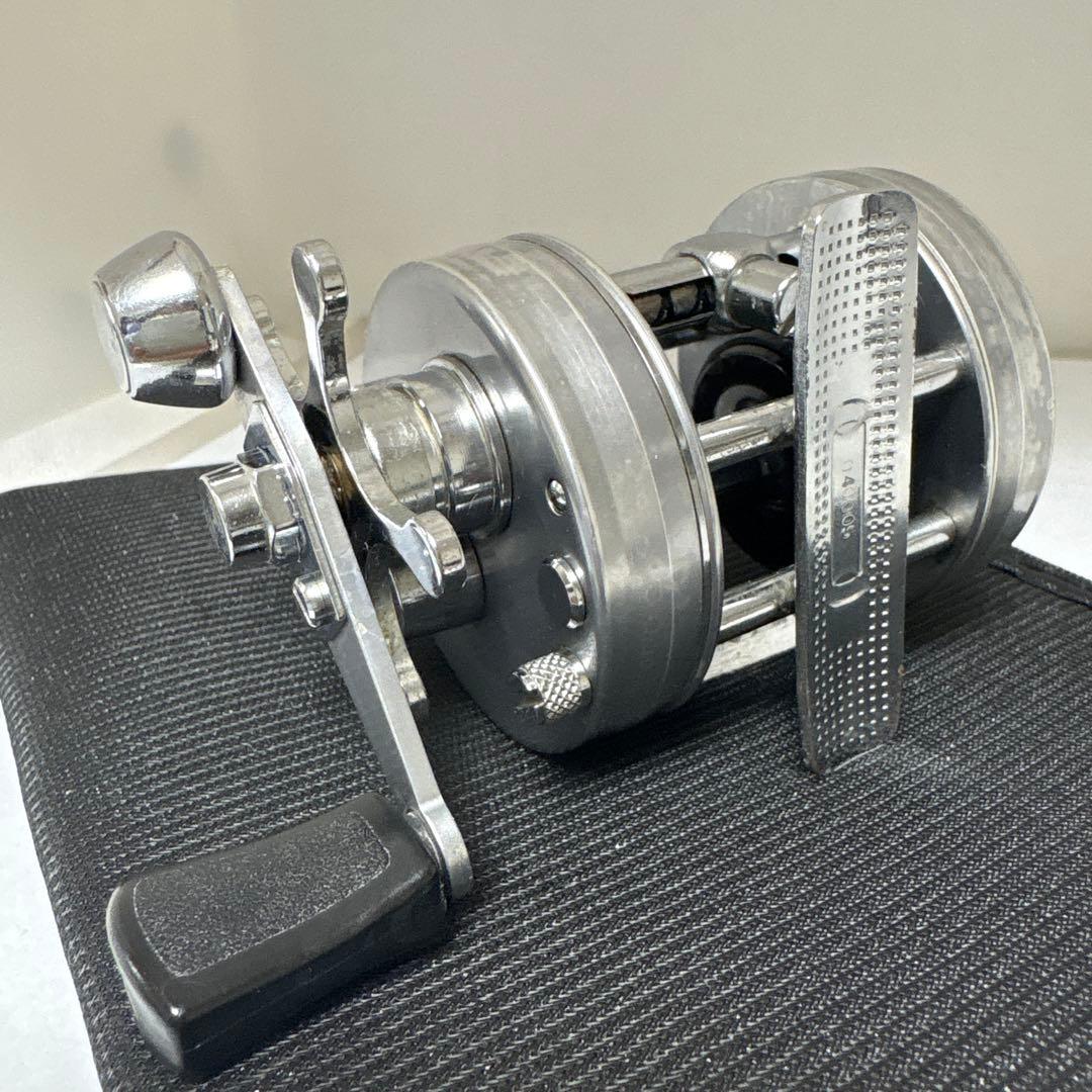バス釣りおじさん専用ABU Ambassadeur 2500C ベイトリール