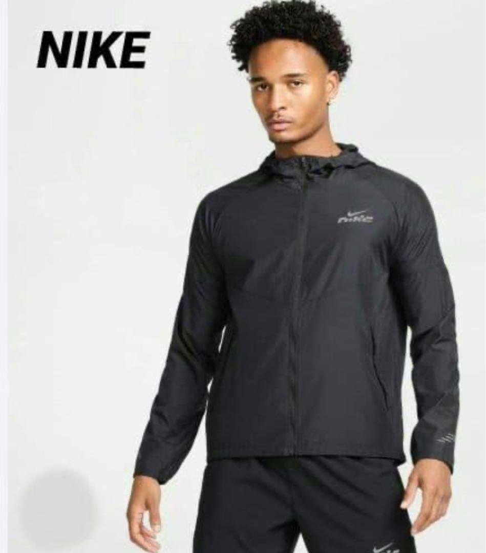 Nike ウィンドブレーカー L 新品