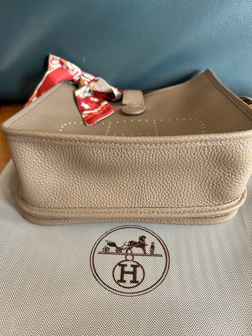 ❤️エルメス　エブリン ❤️ショルダーバッグ エトゥープ　スカーフ　馬ストラップ付