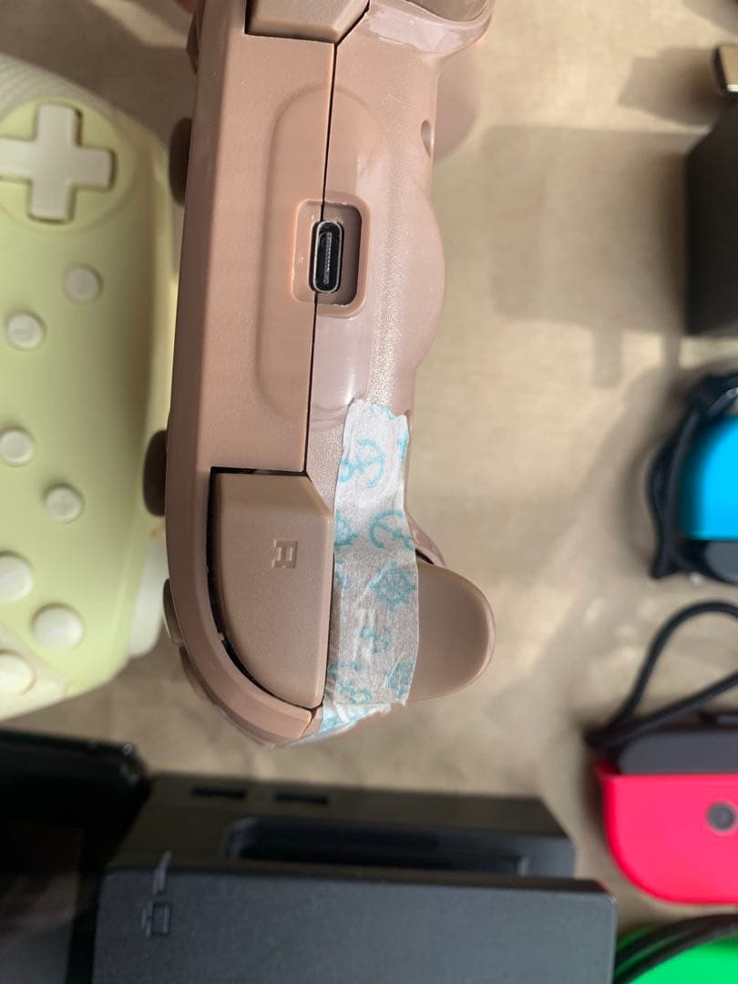 【箱付き】Nintendo Switch一式+コントローラー6個(不良あり)