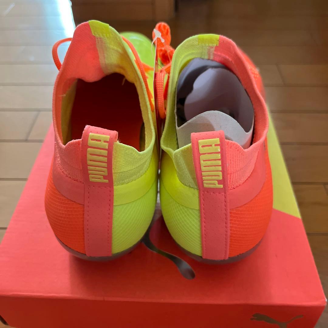 サッカースパイク　プーマ　ONE 20.1 HG OSG 26cm