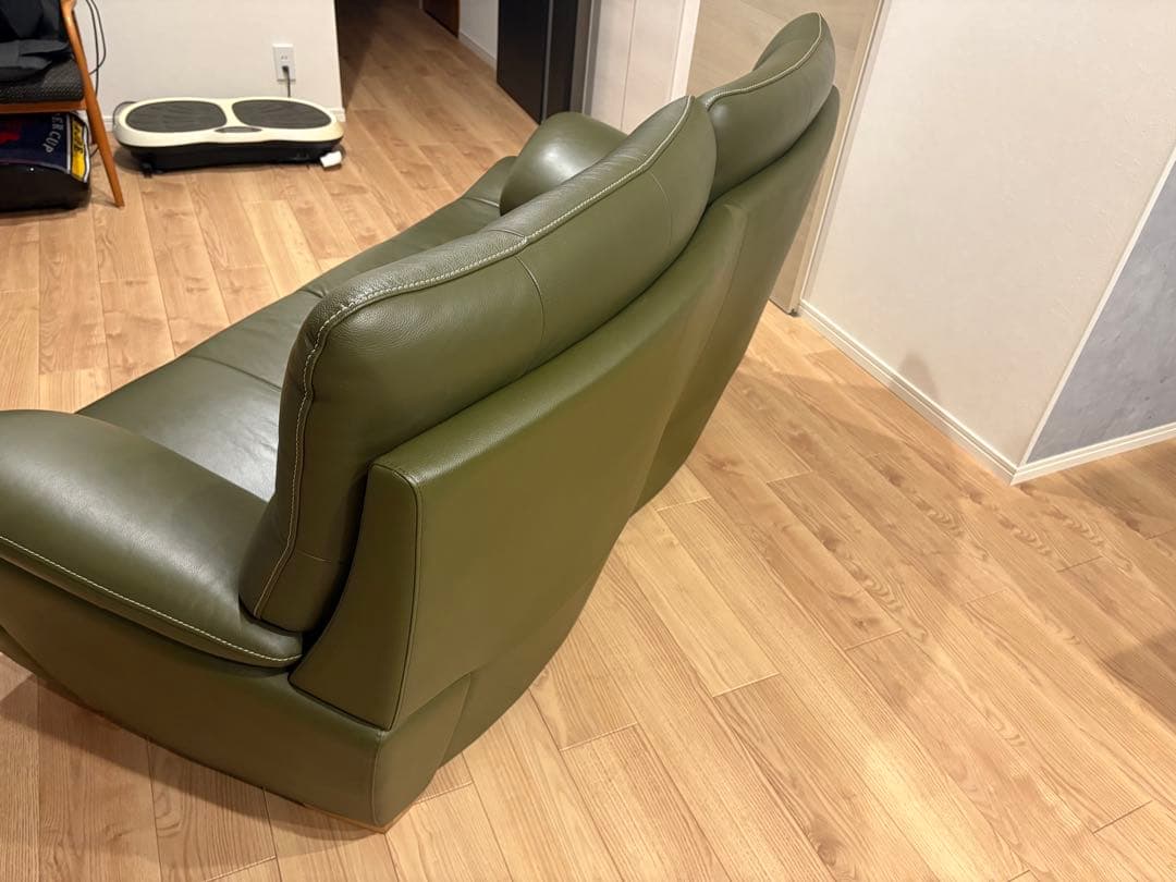 カリモク チターノレザー 2.5人掛けソファ