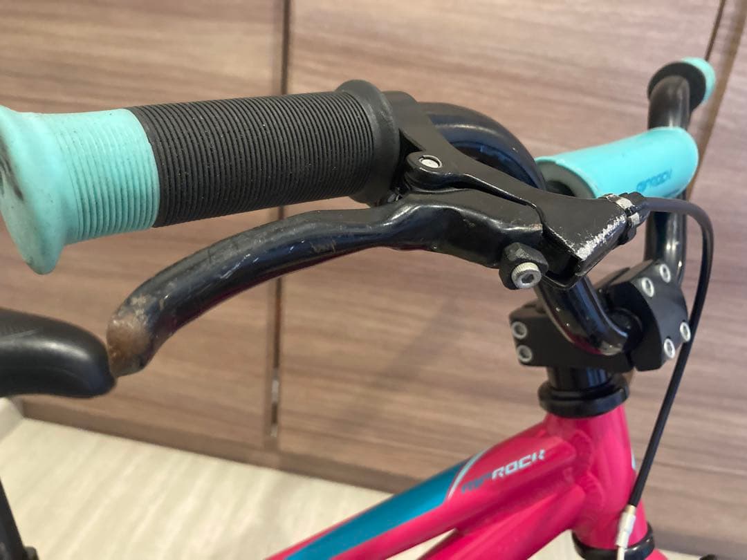 スペシャライズドSPECIALIZED リップロック RIPROCK 16インチ
