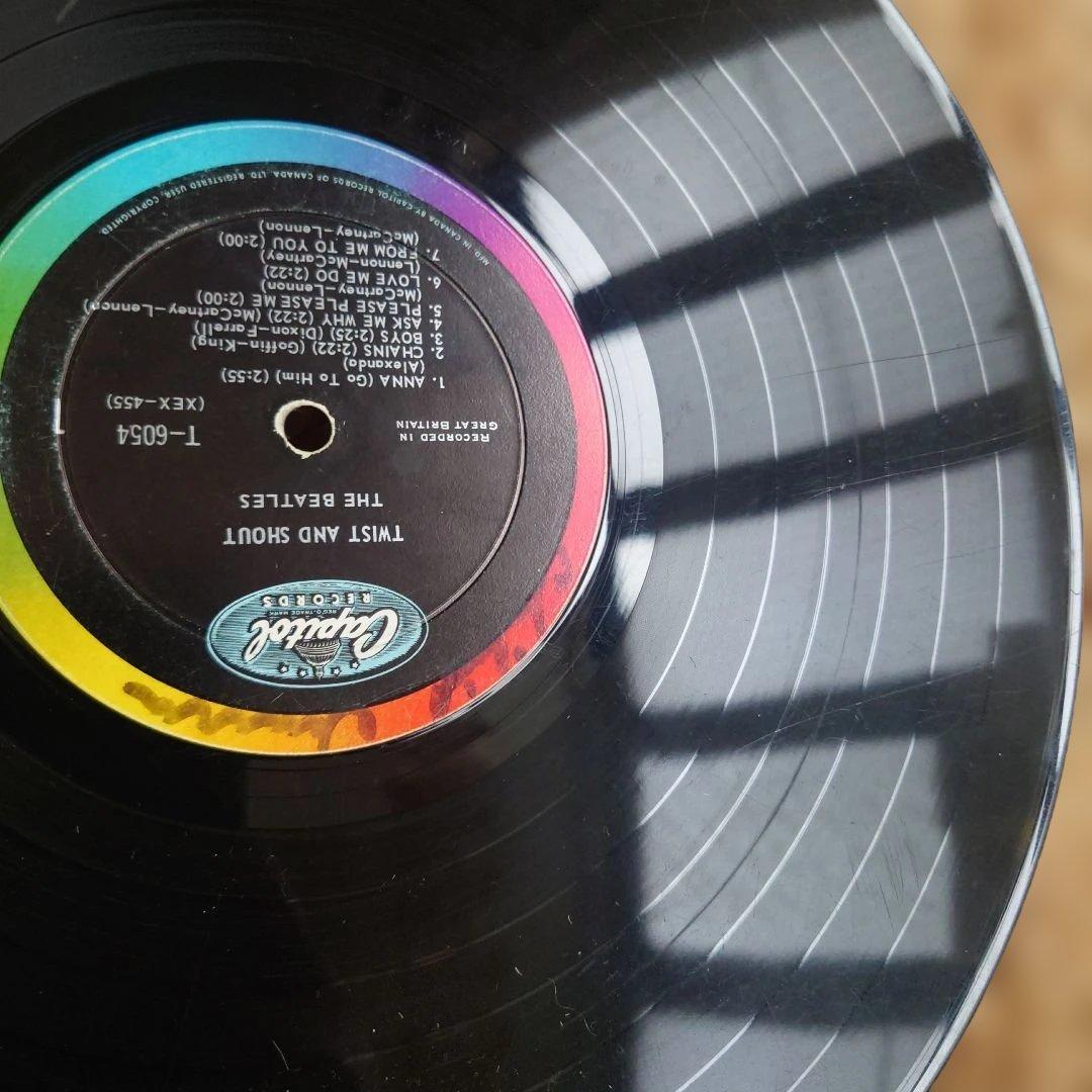 カナダ盤The Beatles twist and shout