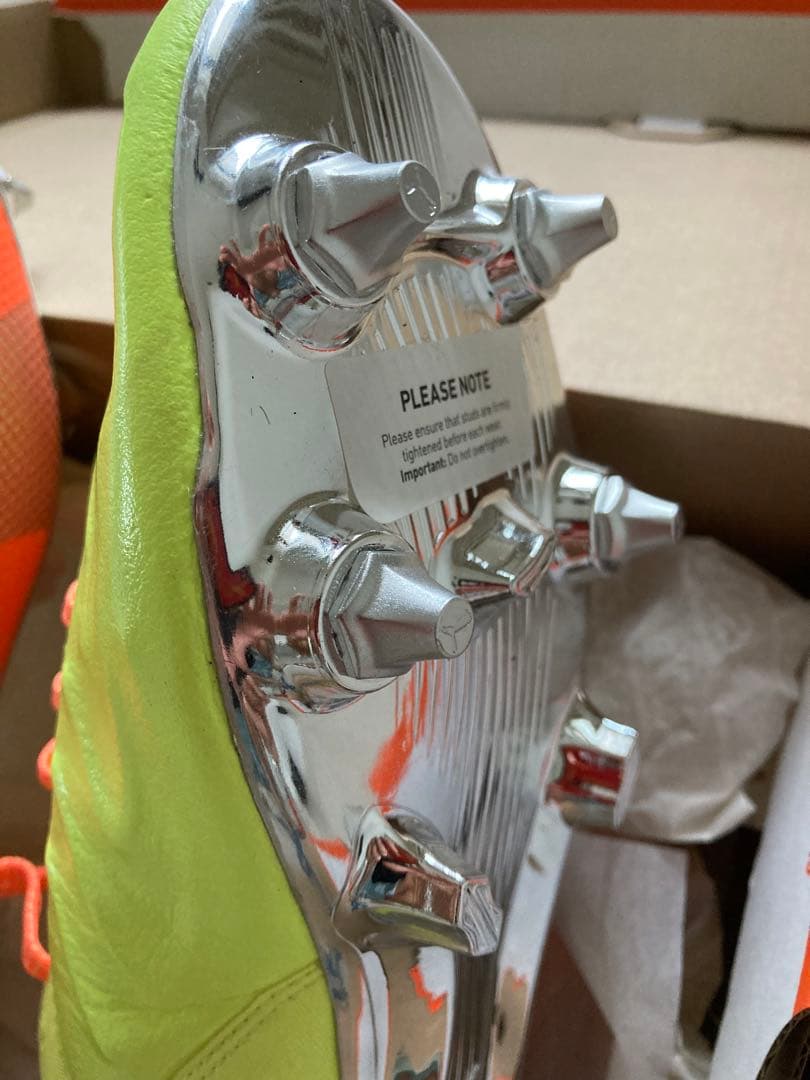 【送料込み】PUMA ONE 20.1 取り換え式カンガルー新品プーマ ワン