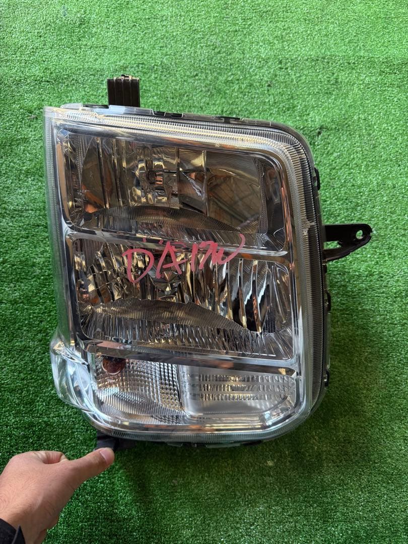 DA17V スズキ　エブリイ　右ヘッドライト　チビさん専用