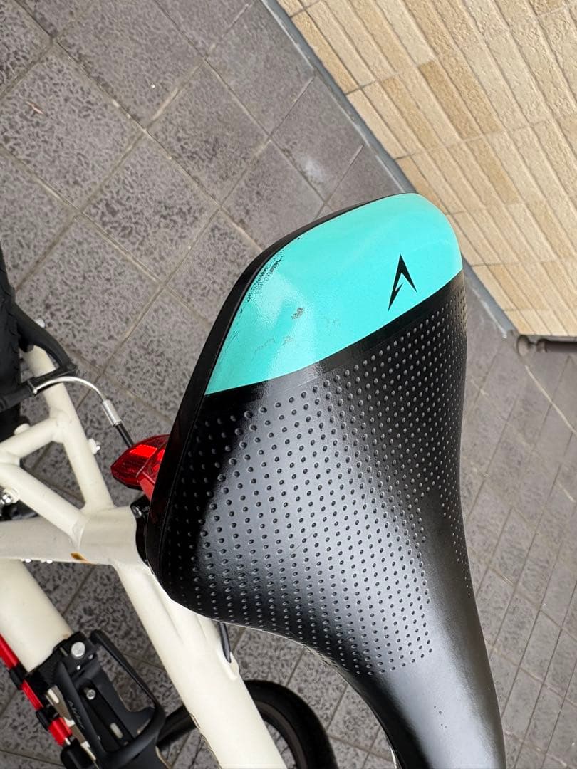 【17,000円相当の付属品付き】Bianchi C-SPORT 1 ホワイト