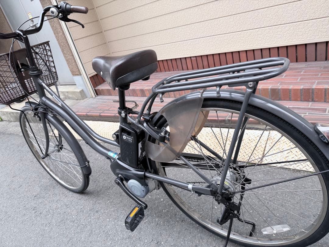 大阪府　パナソニック　電動アシスト自転車 グレー 前カゴ付き