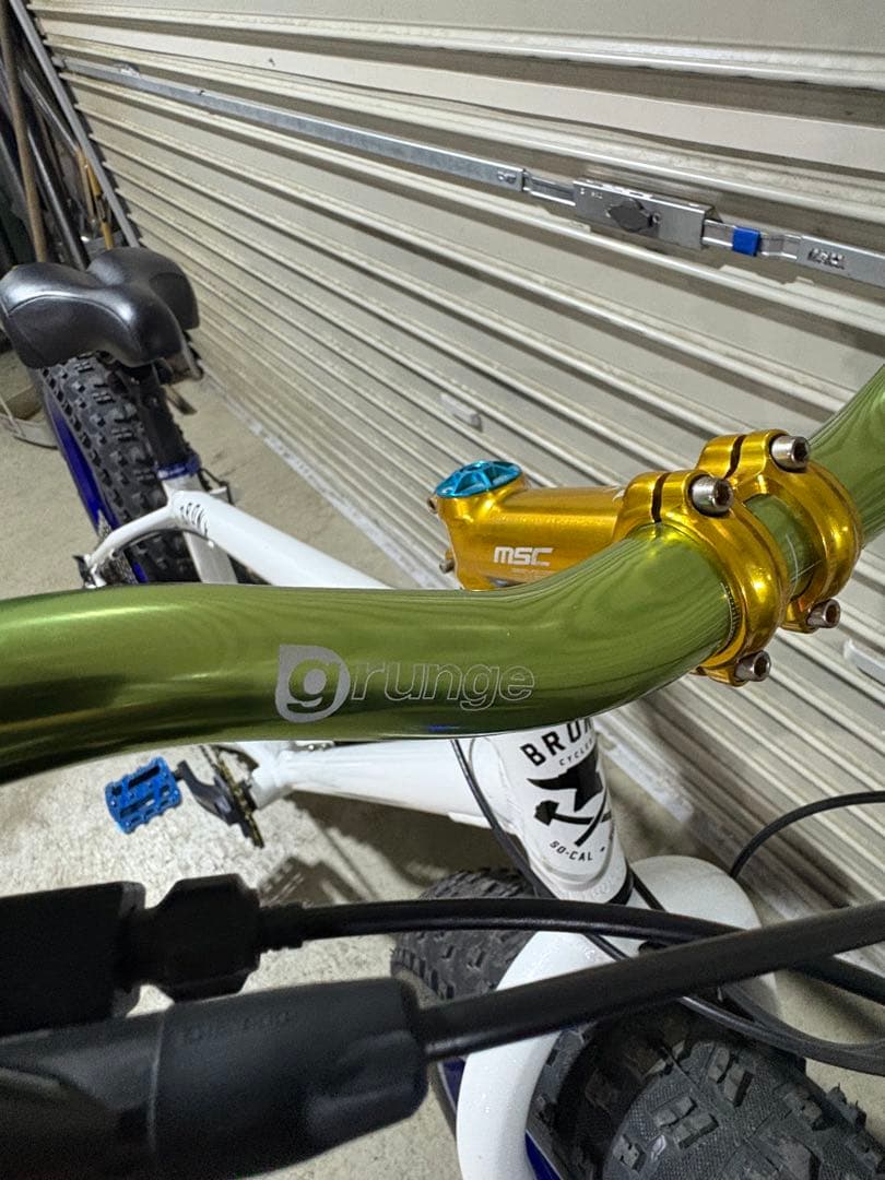 ブロンクス BRONX 26×4.7 TRX ファットバイク フルカスタム