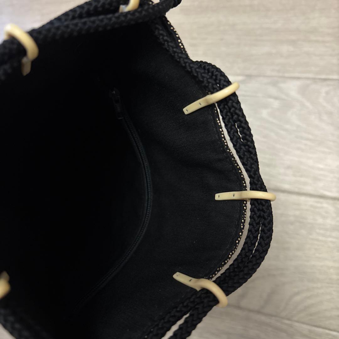 甲州印傳 合切袋 黒地白漆 菊 巾着袋 合才袋 合財袋 信玄袋 印伝 (印傳)