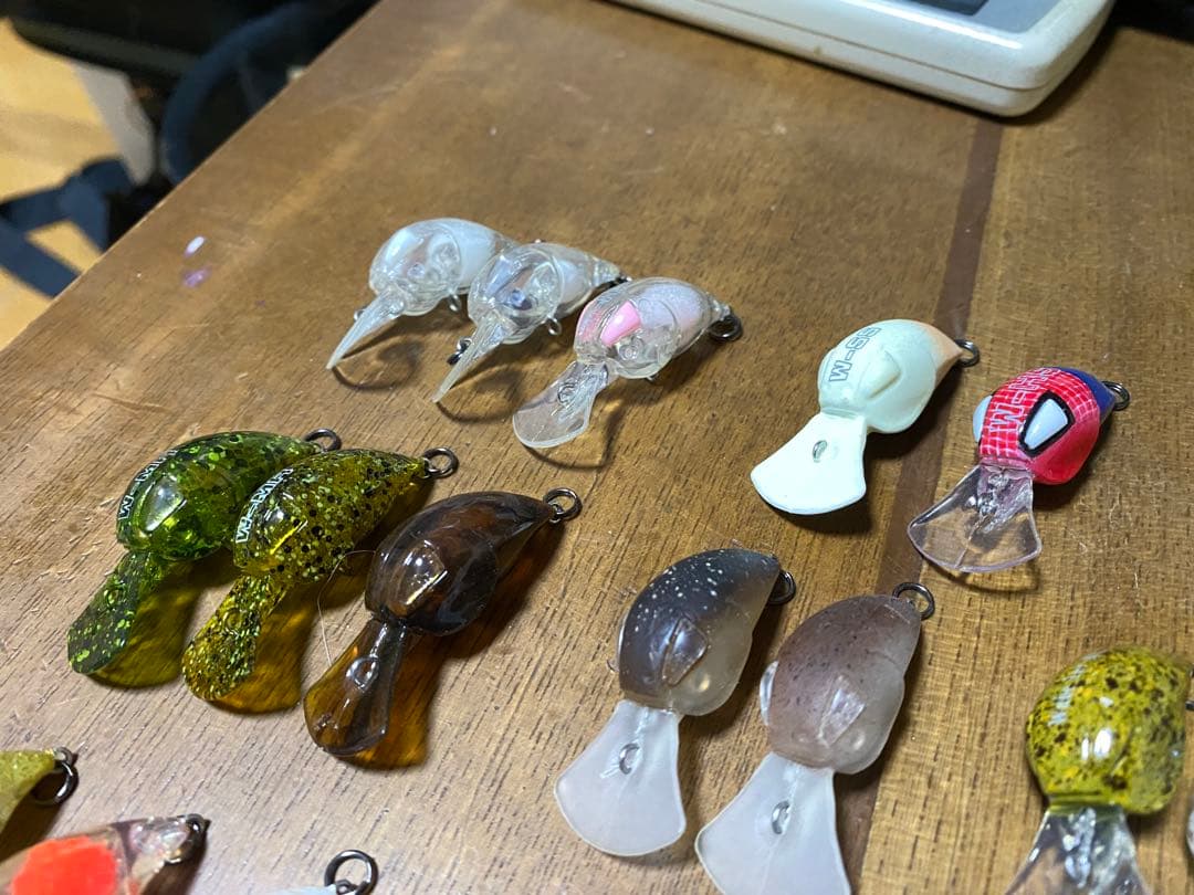 ★管釣トラウト　クランク　DFJ ウェイブラ一　レアカラ一ばかり24個　未使用