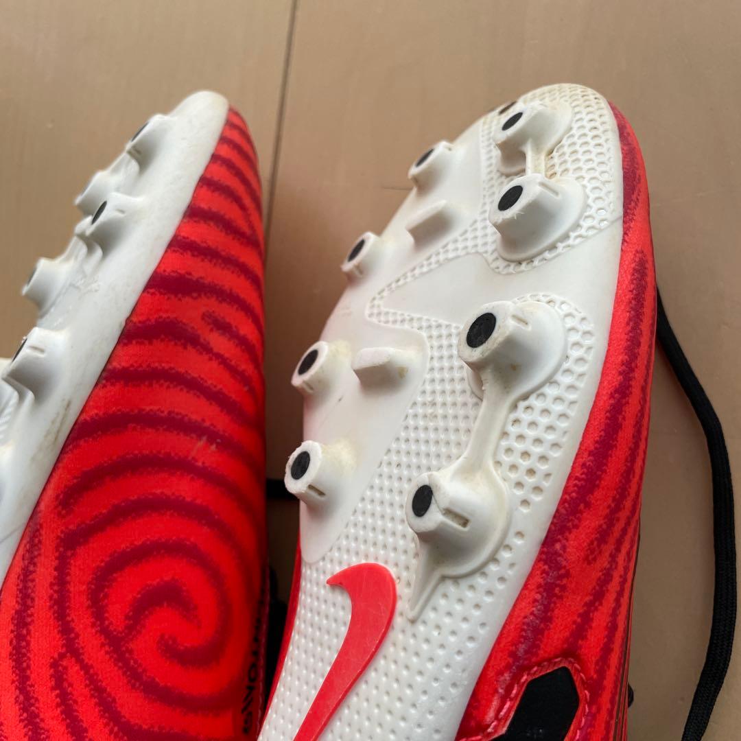 NIKE サッカー　スパイク　赤