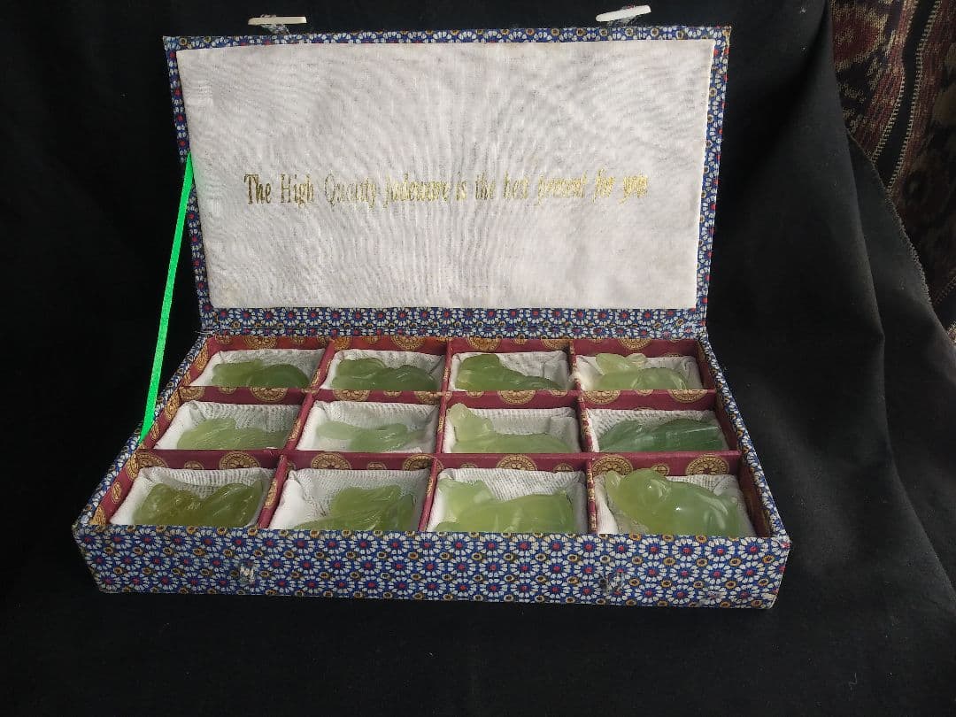 岫玉　十二支　中国工芸品　置物　NO.448