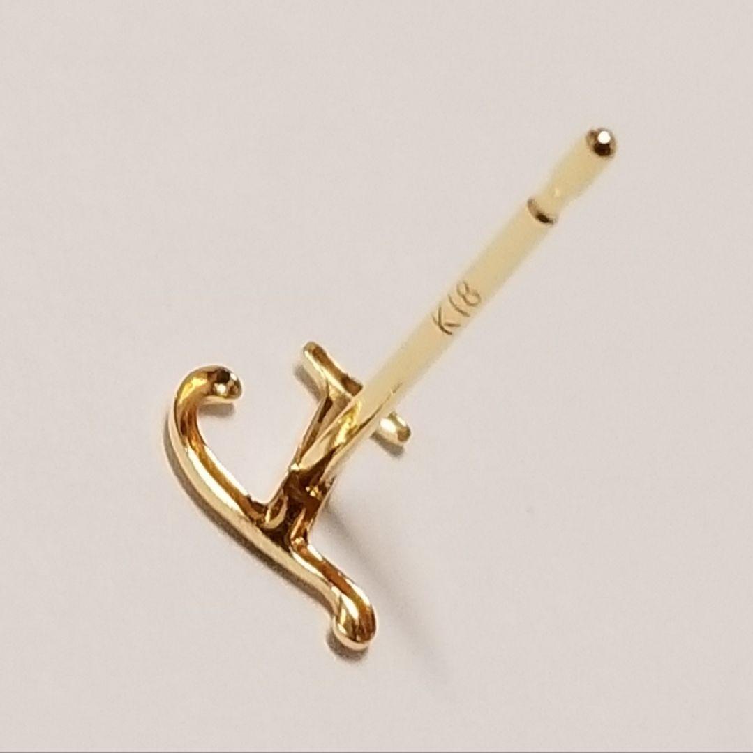 新品　K18イニシャルピアス『T』と『H』　片耳分ずつ