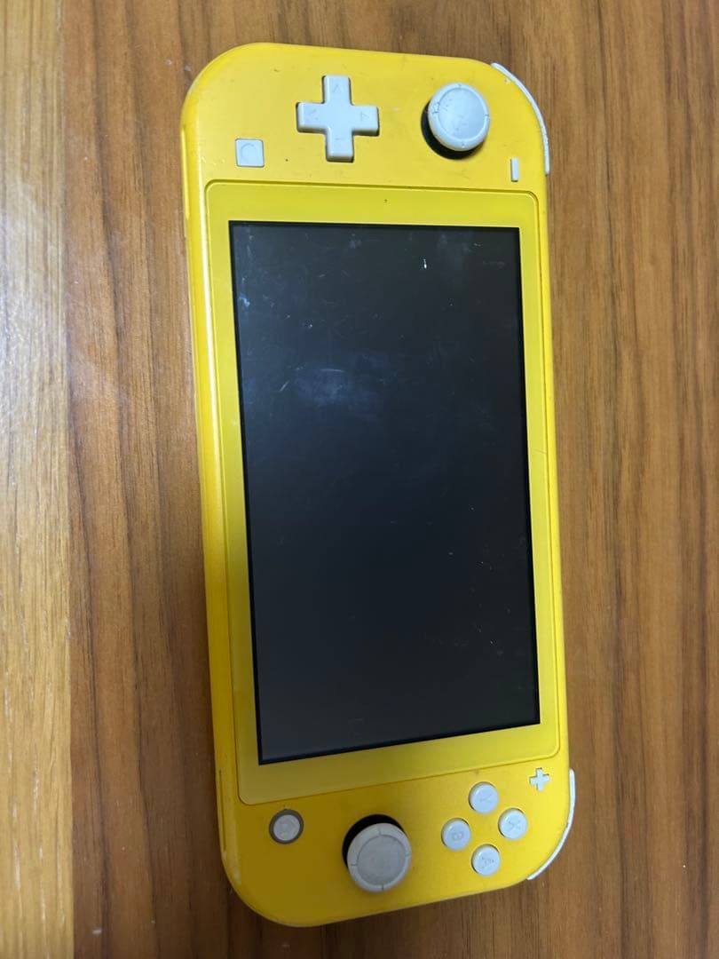Nintendo Switch Lite イエロー