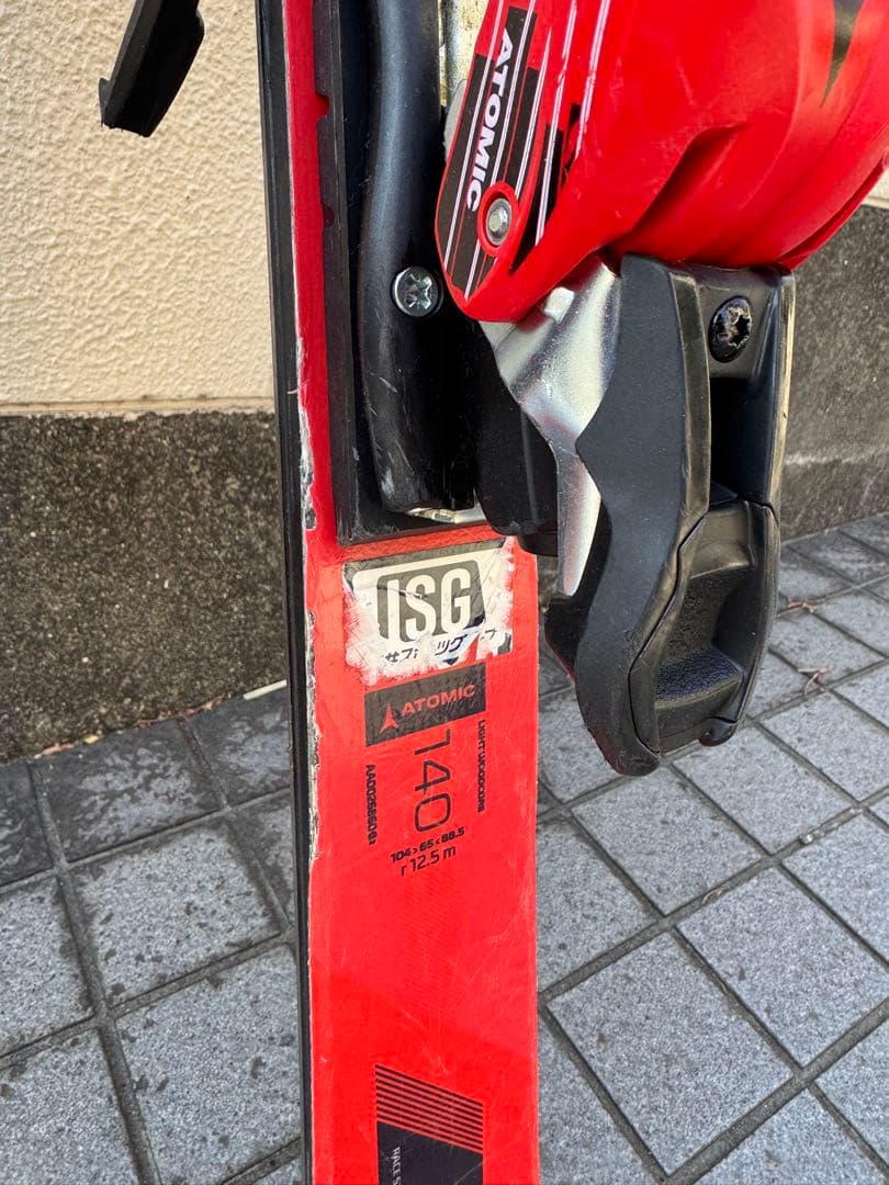 ATOMIC REDSTER J9 RS スキー板 140cm (ストック付)