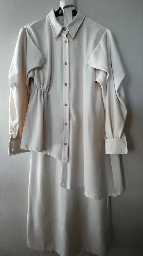 ワンピース CISLYS Tuck sleeve asymmetry shirt dress