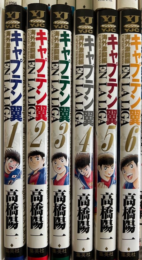 キャプテン翼　全シリーズ108巻　おまけシリーズ6巻　の合計114巻