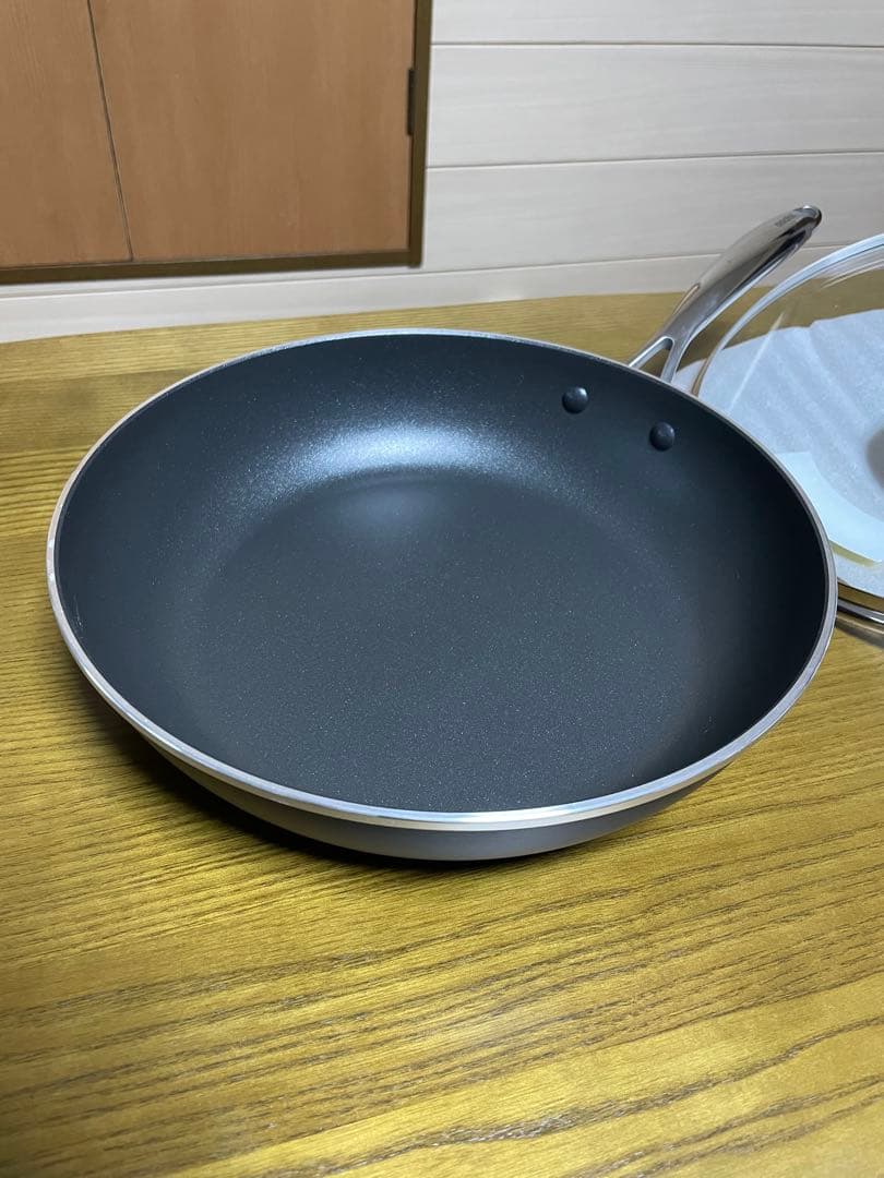 アサヒ軽金属　かるパン　軽量29cmフライパン ガラス蓋付き