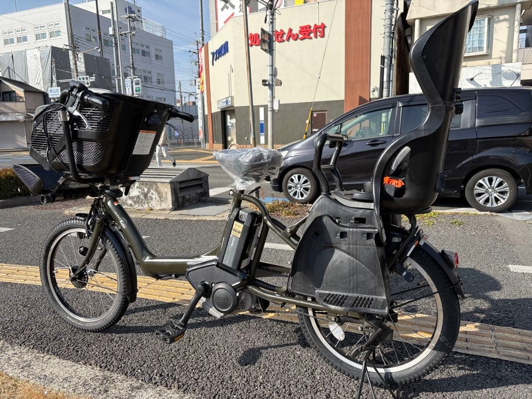 中古20㌅YAMAHA電動アシスト自転車　8.9Ah 大阪　033