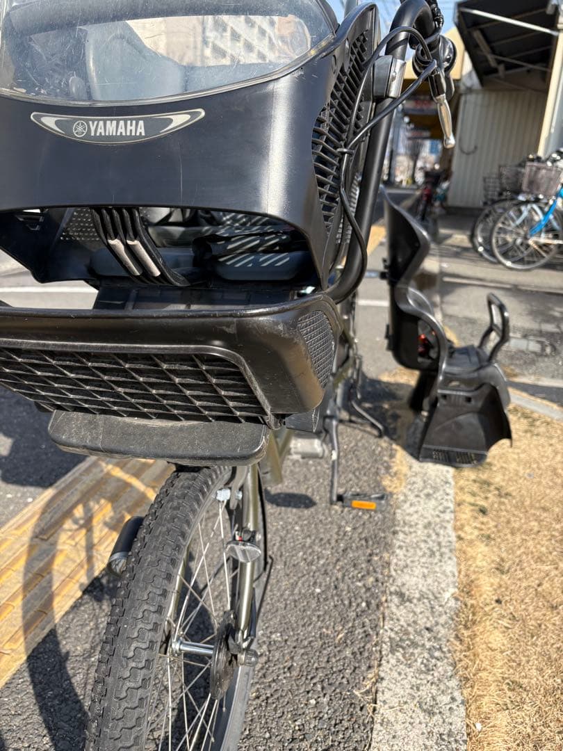 中古20㌅YAMAHA電動アシスト自転車　8.9Ah 大阪　033