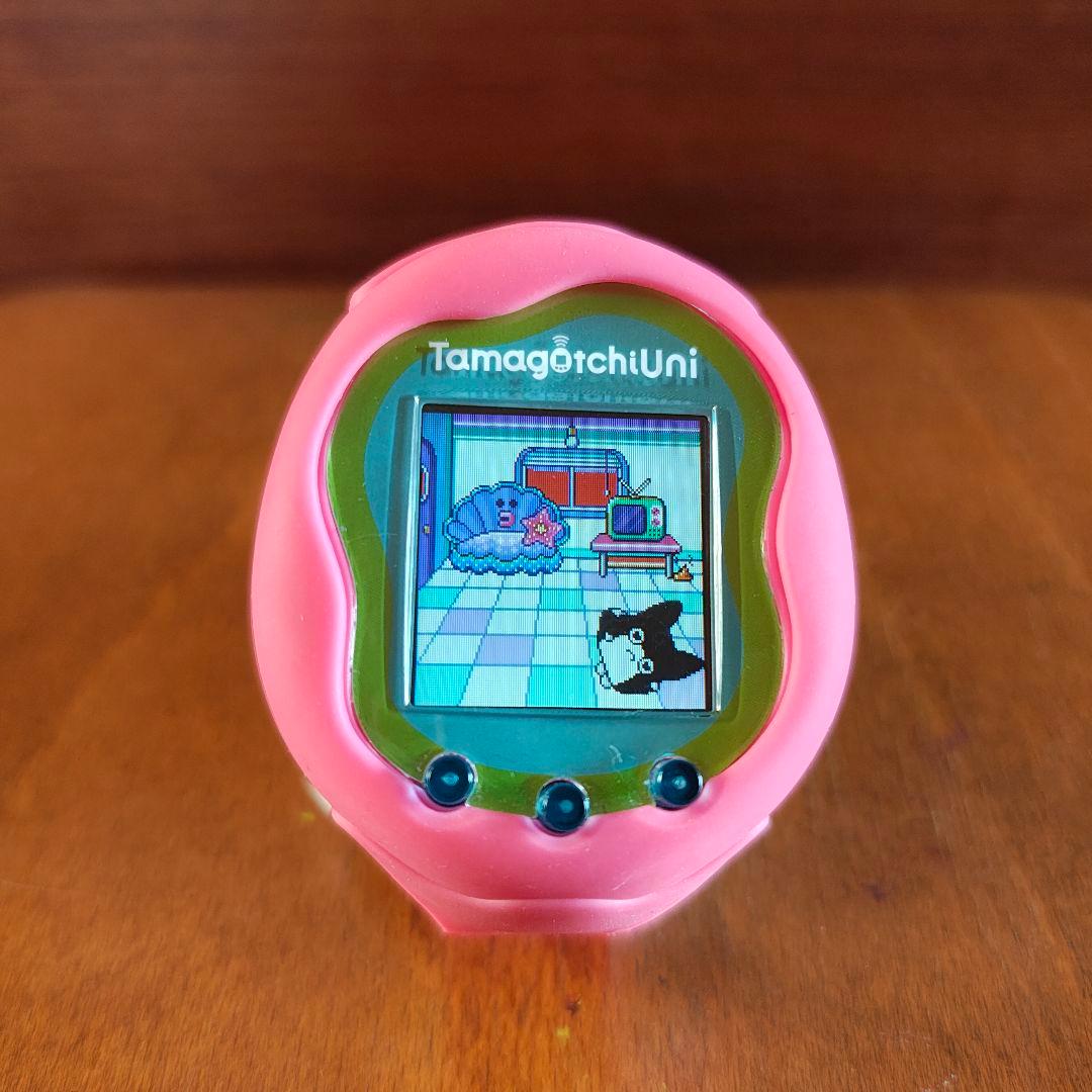 美品 人気 Tamagotchi Uni たまごっちユニ ピンク バンド付き