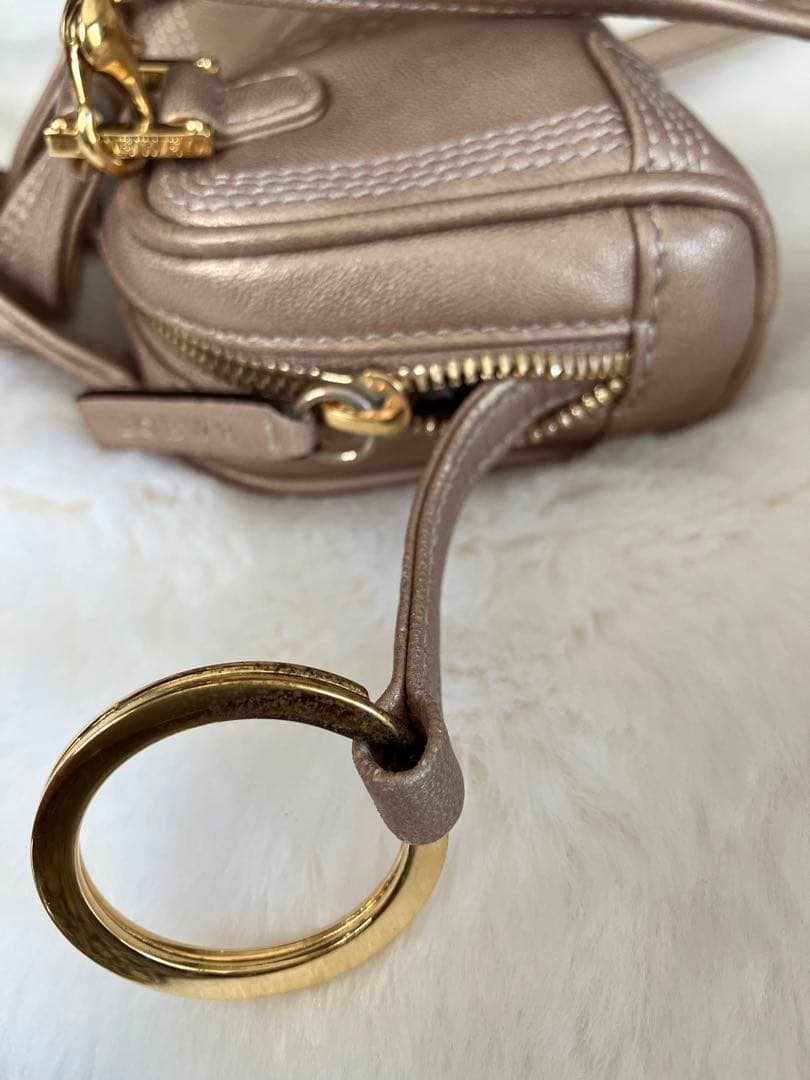 LOEWE　マイクロミニアマソナショルダーポーチ