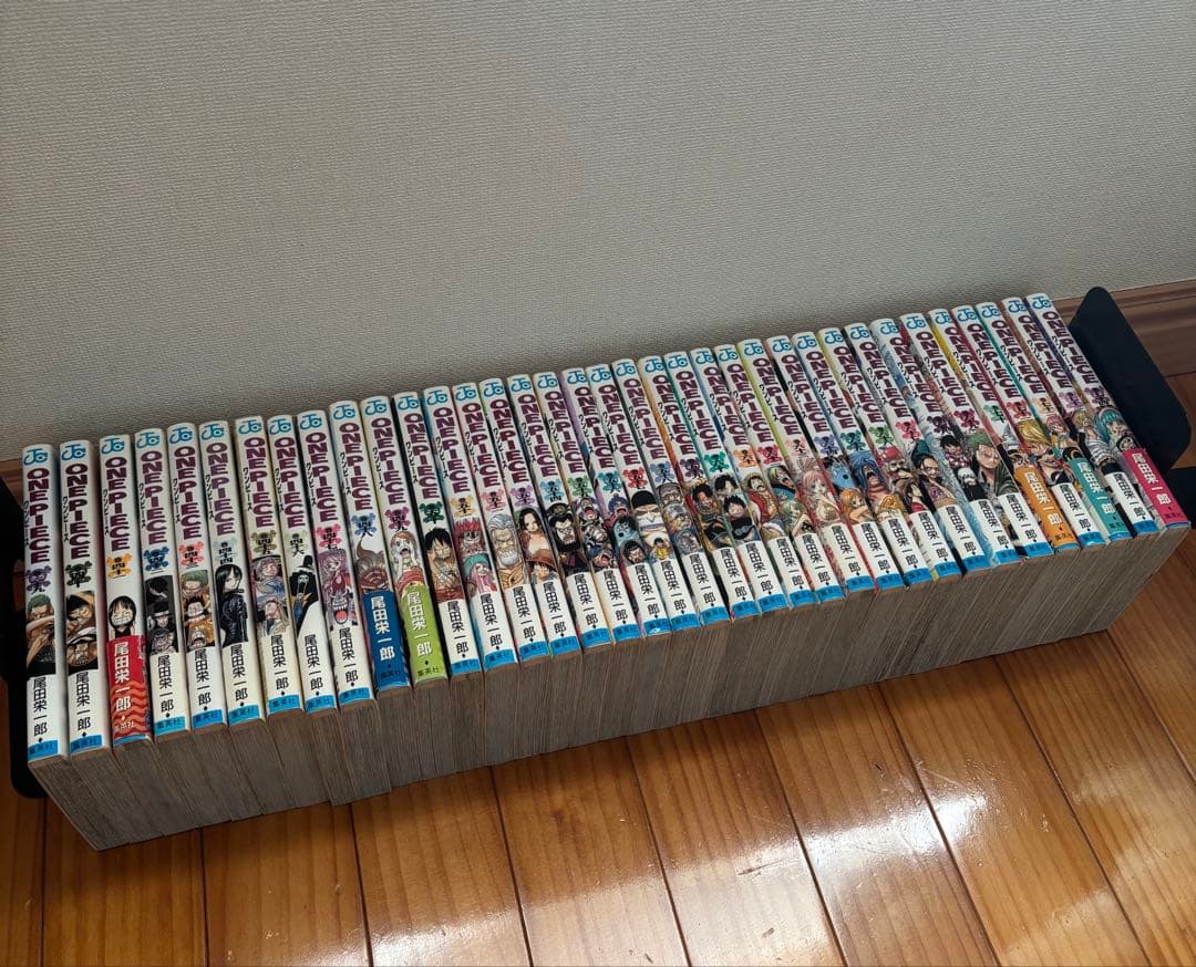 ONE PIECE 1〜112巻セット＋映画特典・小説6冊 ワンピースまとめ売り
