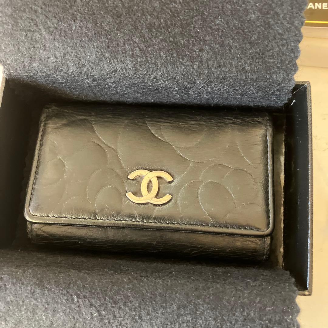 ［正規品］CHANEL キーケース　カメリア　シリアルシール付き