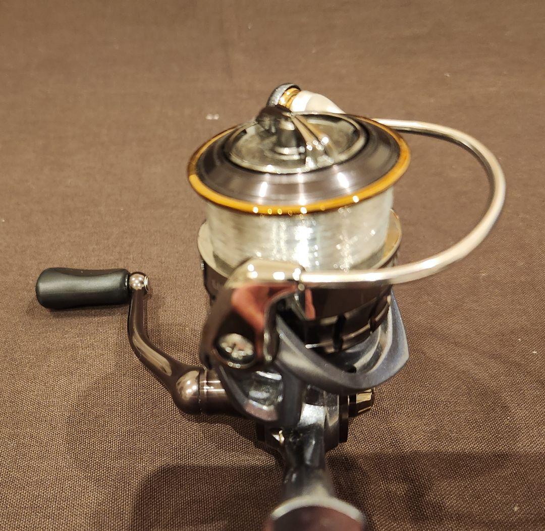 極美品　Daiwa LUVIAS 2506H スピニングリール ルビアス