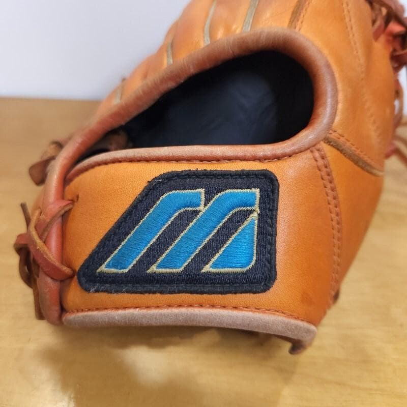 ミズノ 仁志敏久モデル 巨人 Mマークラベル 激レア 内野用 軟式グローブ