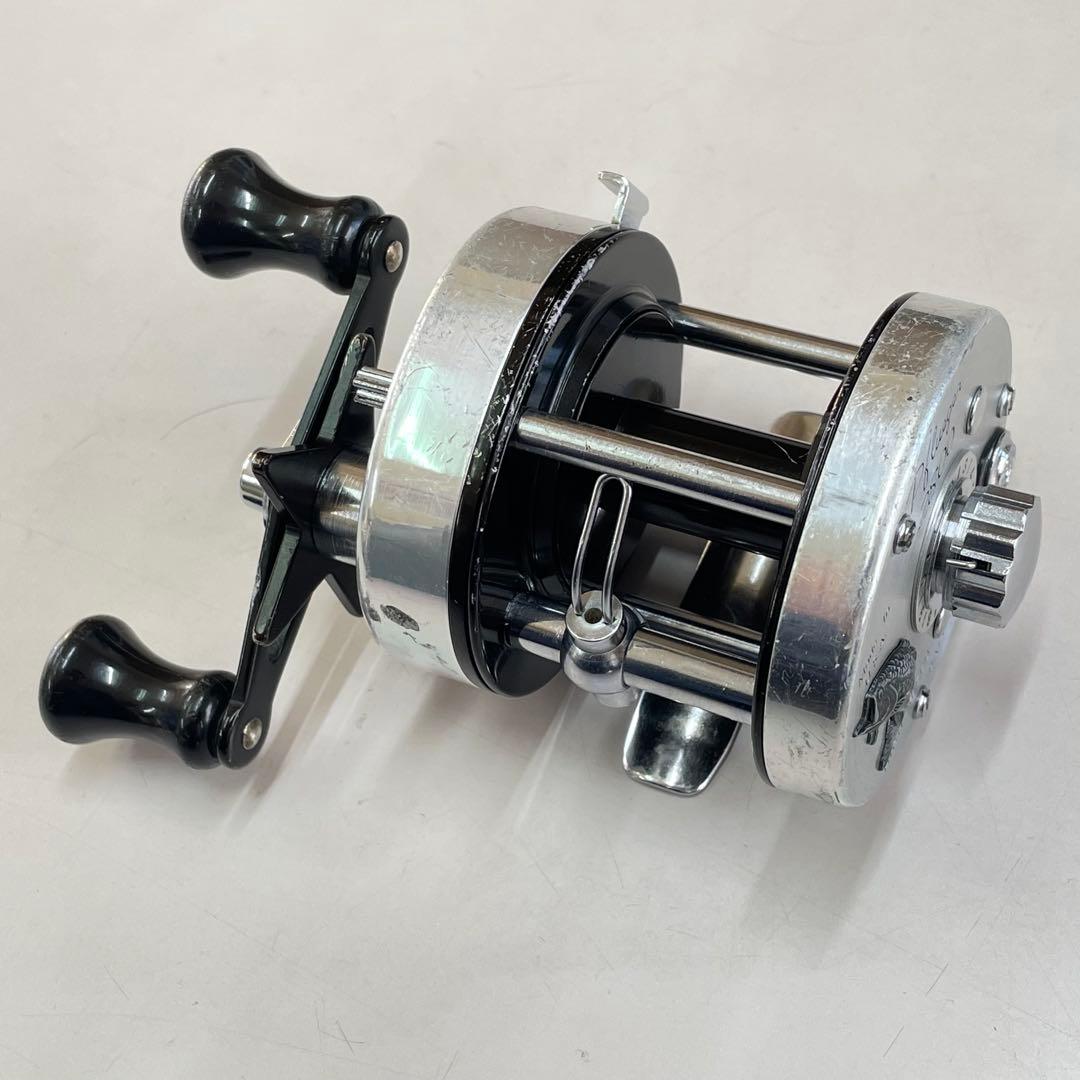 PFLUEGER 2800 ②