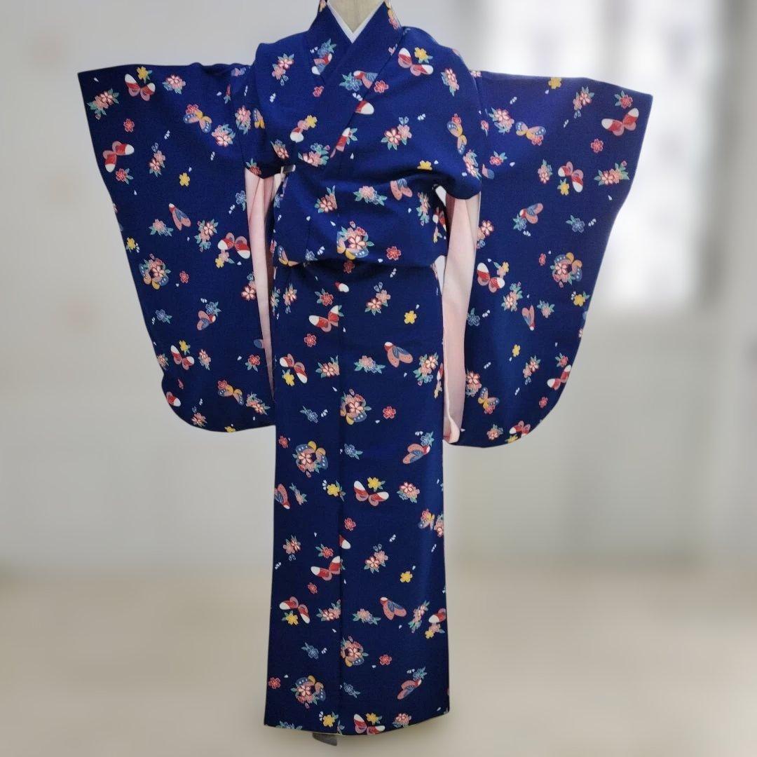 13歳用？　お着物　蝶柄　青