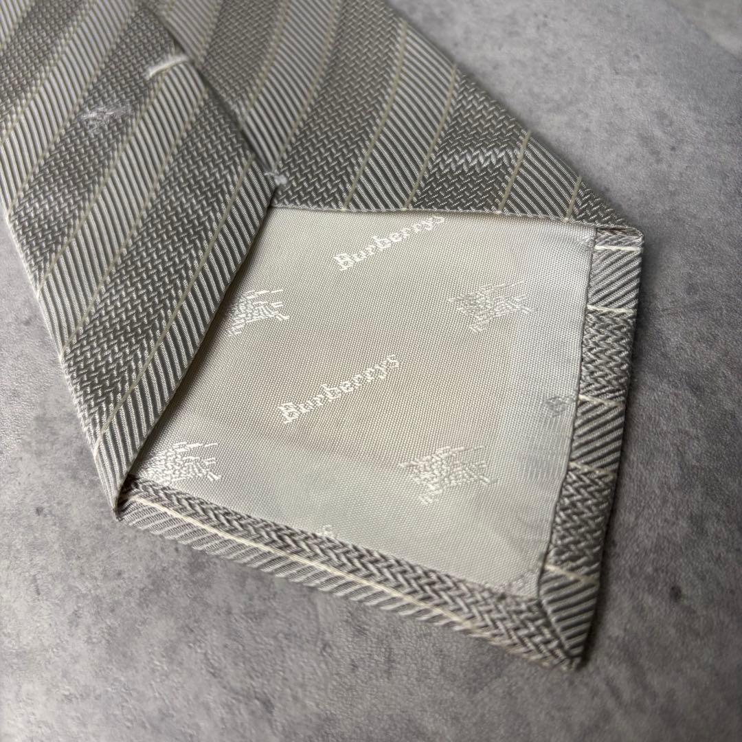 美品 Burberry ジャガード ホースロゴ ストライプ ネクタイ シルバー