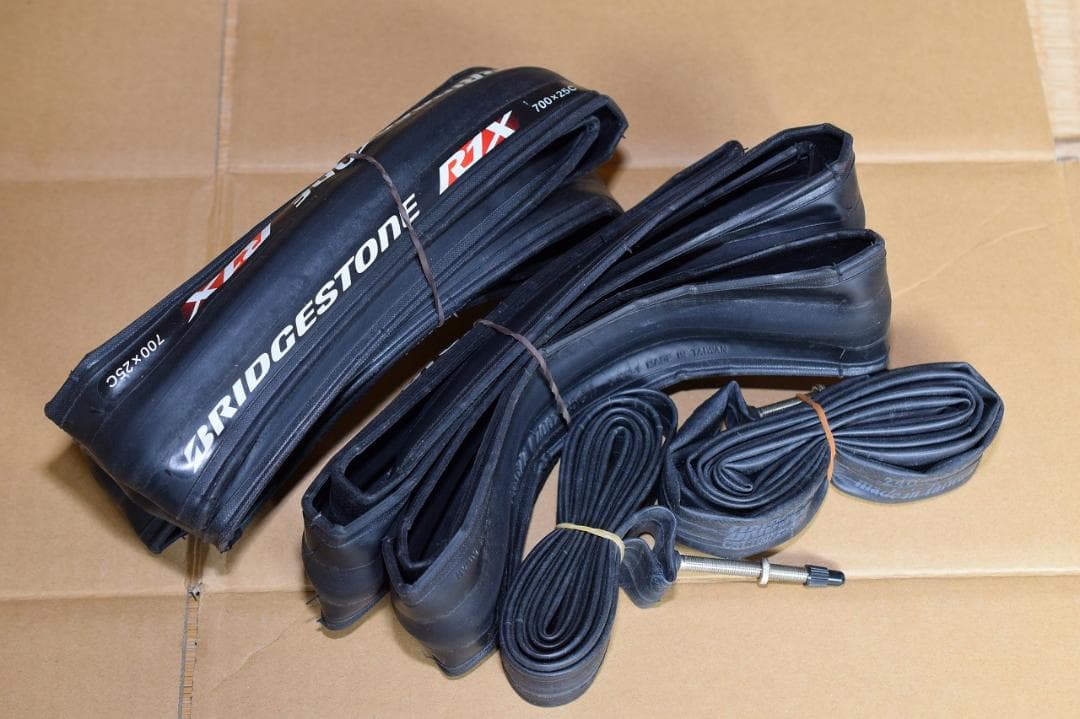 BRIDGESTONE R1X 700×25Cクリンチャータイヤ中古品　送料込み