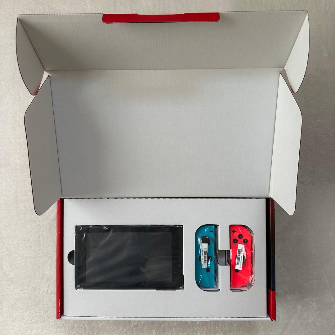 Nintendo Switch Lite 本体 青と赤のジョイコン付き