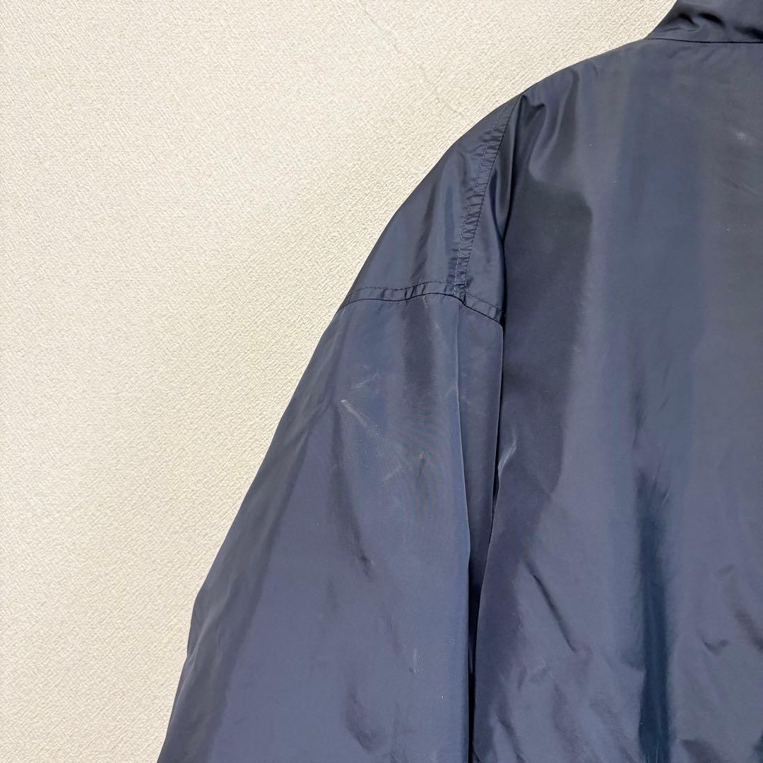 adidas ウィンドブレーカー