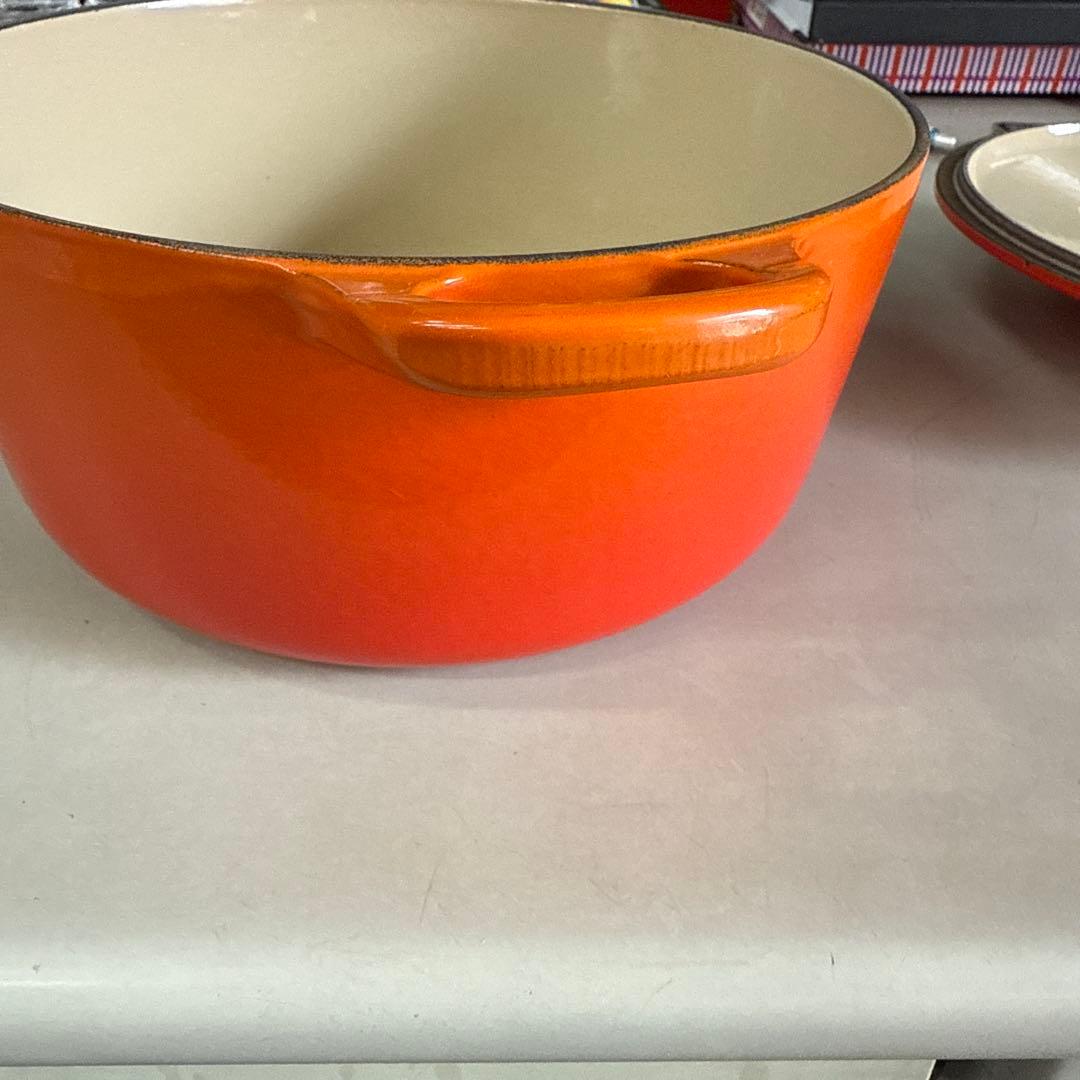 LE CREUSET ル•クル-ゼ 両手鍋 22cm