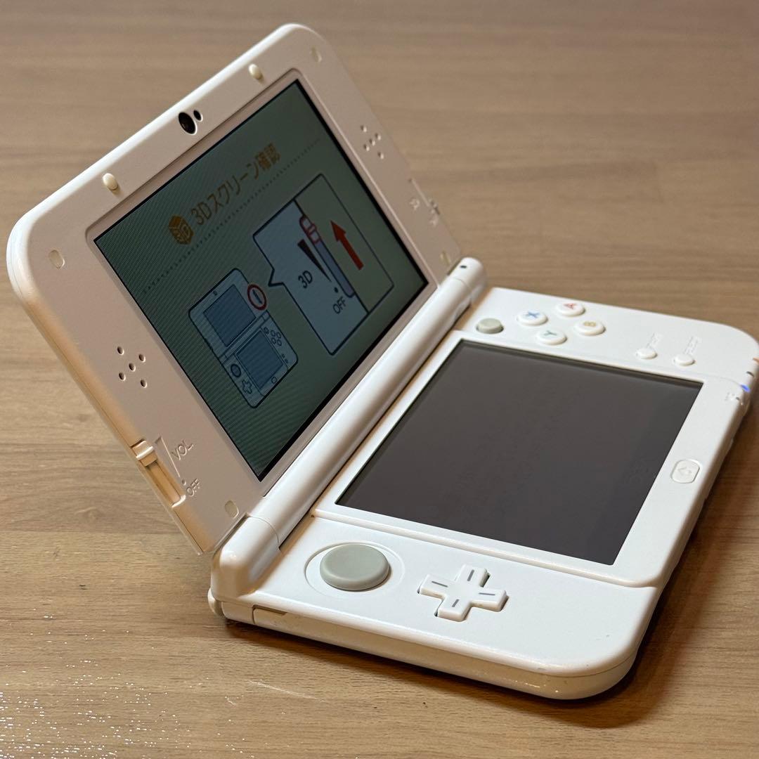 4-382 Newニンテンドー3DS LL パールホワイト 上IPS搭載