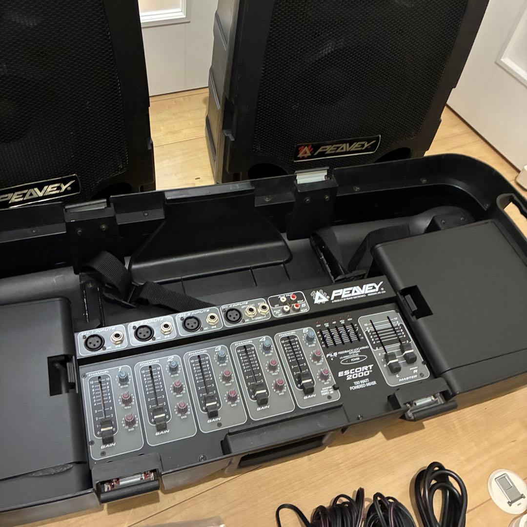 希少！PEAVEY ESCORT 2000 ピービー ポータブル PAシステム