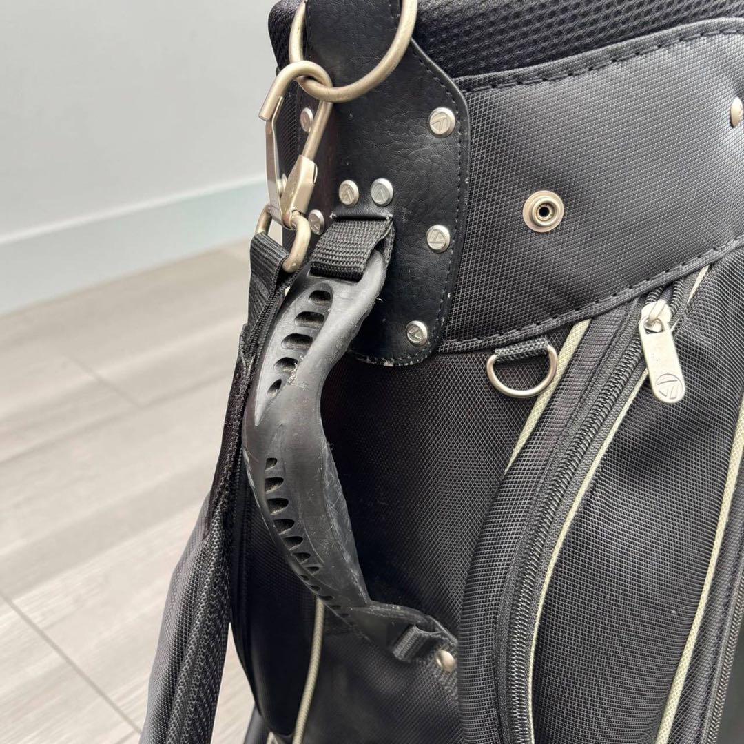【人気モデル】TaylorMade キャディバッグ 黒白 フード付 動作品